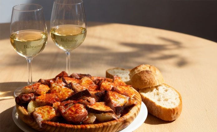 Vinos, tapas y gastronomía